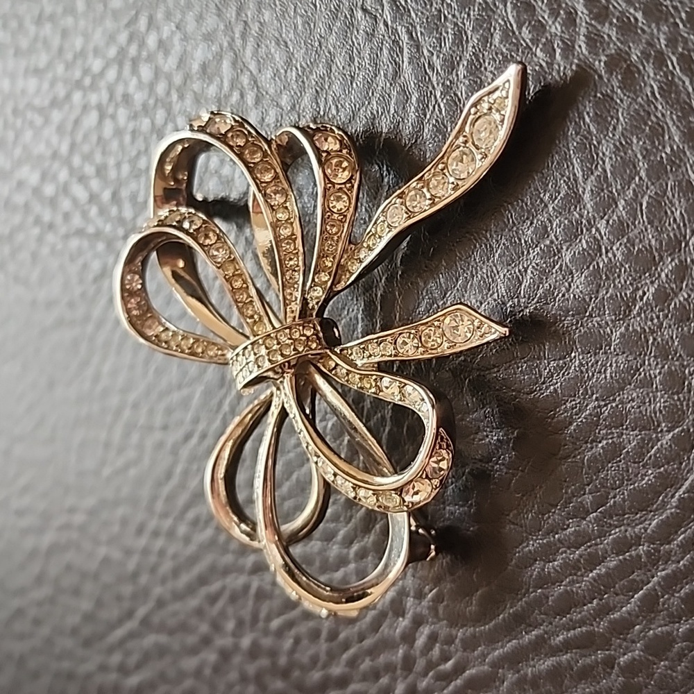 Vtg Kenneth Jay Lane For Avon Brooch - image 2